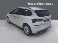 Usado Skoda Kamiq Active 110 CV (80 kW) 2023 Blanco SUV