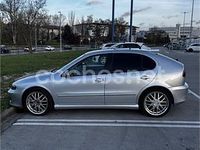 Usado Seat Leon Sport 150 CV (110 kW) 2003 Gris / plata Utilitario