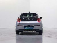 Usado Lancia Ypsilon 99 CV (72 kW) 2025 Plateado Utilitario