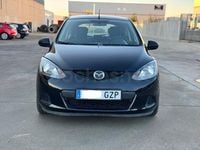 Usado Mazda 2 Active 86 CV (63 kW) 2010 Negro Utilitario