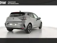 Usado Renault Clio V Techno 100 CV (73 kW) 2025 Gris Berlina