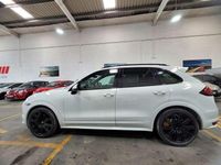 Usado Porsche Cayenne GTS 420 CV (308 kW) 2013 Blanco SUV