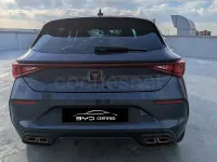 Usado Cupra Leon 245 CV (180 kW) 2021 Gris / plata Berlina