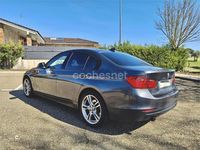 Usado BMW 318 Sport Line 143 CV (105 kW) 2013 Gris / plata Berlina