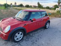 Usado Mini ONE 90 CV (66 kW) 2005 Rojo Utilitario