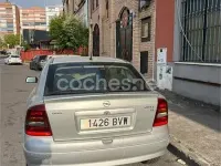 Usado Opel Astra Club 84 CV (61 kW) 2002 Gris / plata Berlina