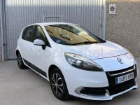 Usado Renault Scénic III Dynamique 110 CV (80 kW) 2013 Blanco Monovolumen
