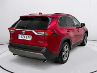 Käytetty Toyota RAV4 Hybrid Advance 222 HP (163 kW) 2021 Punainen Katumaasturi