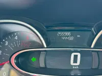 Usado Renault Clio IV Business 75 CV (55 kW) 2018 Rojo Berlina