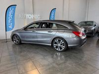 Usado Mercedes CLA220 Shooting Brake 177 CV (130 kW) 2017 Gris / plata Familiar