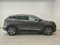 Usado Peugeot 3008 Allure 131 CV (96 kW) 2021 Gris SUV