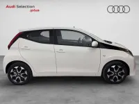 Usado Toyota Aygo X-play 72 CV (52 kW) 2021 Blanco Utilitario