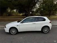 Usado Alfa Romeo 147 Distinctive 150 CV (110 kW) 2007 Blanco Utilitario