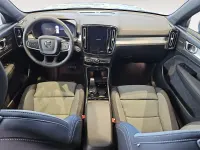 Nuevo Volvo XC40 Plus 163 CV (119 kW) 2026 Gris/plata SUV