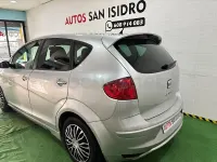 Usado Seat Altea Reference 105 CV (77 kW) 2004 Gris / plata Monovolumen