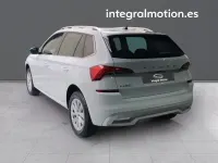 Usado Skoda Kamiq Selection 150 CV (110 kW) 2023 Blanco SUV