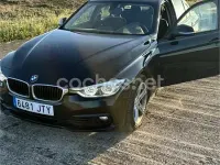 Usado BMW 318 Comfort Edition 150 CV (110 kW) 2016 Negro Berlina