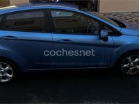 Usado Ford Fiesta Trend 68 CV (50 kW) 2010 Azul Utilitario