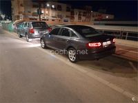 Usado Audi A6 170 CV (125 kW) 2010 Azul Berlina