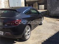 Usado Opel Astra GTC Sportive 165 CV (121 kW) 2011 Negro Berlina