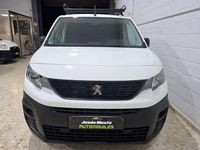 Usado Citroën Berlingo Live 102 CV (75 kW) 2021 Blanco Monovolumen