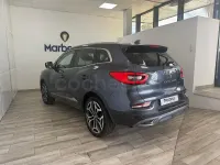 Usado Renault Kadjar Equilibre 140 CV (102 kW) 2022 Gris / plata SUV