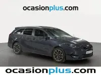 Usado Kia Ceed Style 100 CV (73 kW) 2025 Gris / plata Utilitario