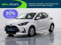 Usado Toyota Yaris Hybrid Active 75 CV (55 kW) 2021 Blanco Berlina