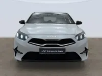 Usado Kia Ceed Edition 7 101 CV (74 kW) 2025 Blanco Utilitario