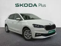 Usado Skoda Fabia Selection 95 CV (69 kW) 2026 Blanco Utilitario