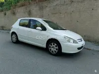 Usado Peugeot 307 110 CV (80 kW) 2004 Blanco Berlina