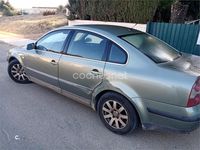 Usado VW Passat Highline 130 CV (95 kW) 2003 Verde Berlina