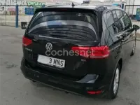 Usado VW Touran Advance 115 CV (84 kW) 2017 Negro Monovolumen