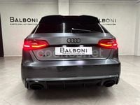 Usado Audi RS3 Sport 367 CV (269 kW) 2016 Gris / plata Berlina