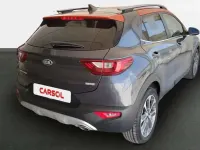 Usado Kia Stonic 84 CV (61 kW) 2019 Gris SUV