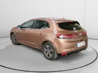 Usado Renault Mégane Zen 116 CV (85 kW) 2021 Marrón Utilitario