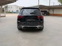 Usado Mercedes GLB200 150 CV (110 kW) 2024 Negro SUV