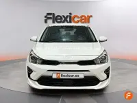 Usado Kia Rio 100 CV (73 kW) 2023 Blanco Berlina