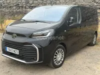 Usado Toyota Proace Verso Plus 177 CV (130 kW) 2025 Negro Familiar