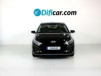 Usado Hyundai i20 102 CV (75 kW) 2024 Negro Berlina