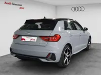 Usado Audi A1 Sportback Black Edition 110 CV (80 kW) 2022 Gris Utilitario