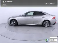 Usado Lexus IS300h Executive Line 223 CV (164 kW) 2017 Gris / plata Berlina