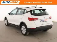 Usado Seat Arona Style 110 CV (80 kW) 2021 Blanco SUV