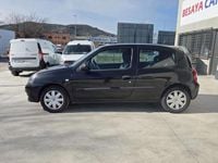Usado Renault Clio II Authentique 75 CV (55 kW) 2007 Negro Utilitario