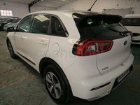 Usado Kia Niro 141 CV (103 kW) 2018 Blanco SUV