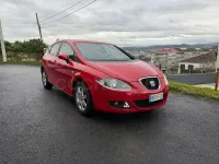 Usado Seat Leon Sport 105 CV (77 kW) 2007 Rojo Utilitario