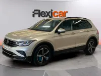 Usado VW Tiguan Life 150 CV (110 kW) 2024 Gris SUV