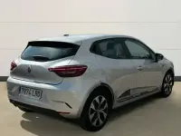 Usado Renault Clio LIMITED 90 CV (66 kW) 2021 Gris Utilitario