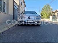 Usado Mercedes C220 Classic 143 HP (105 kW) 2002 Cinzento Sedan
