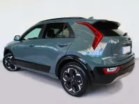 Usado Kia e-Niro 150 kW (204 CV) 2023 Verde SUV
